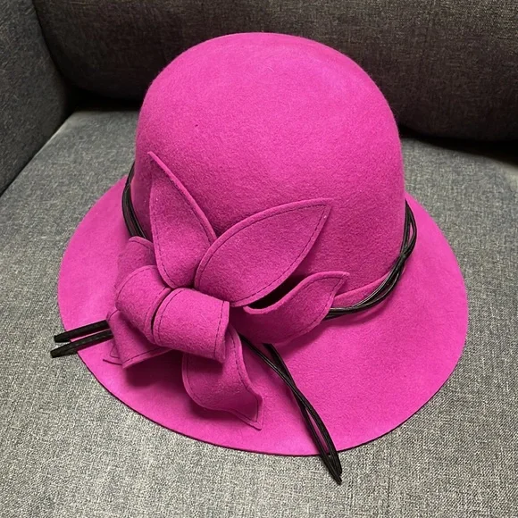Something Special Wool Felt Floral Hat display picture 2